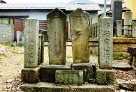 鮎川千の墓